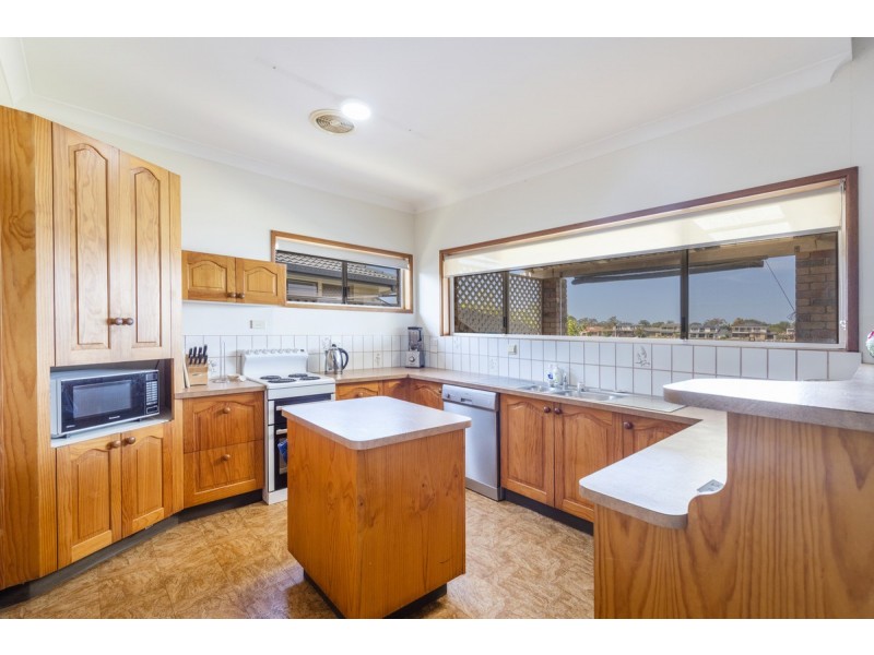 16 Acacia Circuit, Yamba NSW 2464