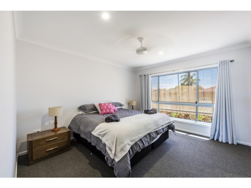 16 Acacia Circuit, Yamba NSW 2464