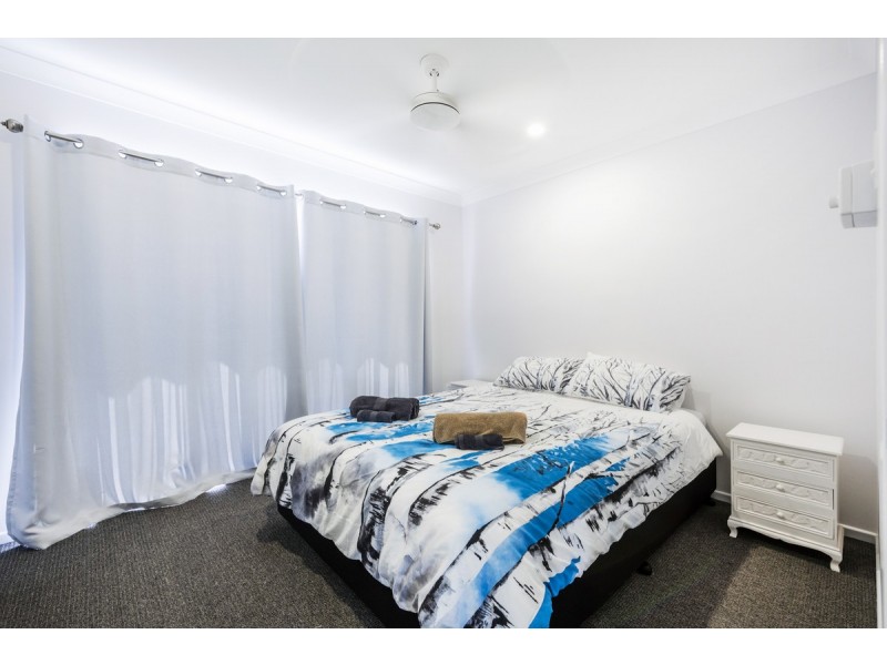 16 Acacia Circuit, Yamba NSW 2464