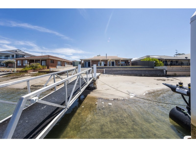 16 Acacia Circuit, Yamba NSW 2464