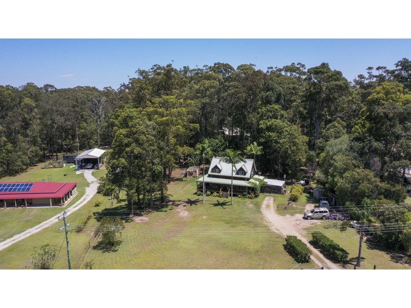 10 Emu Drive, Woombah NSW 2469