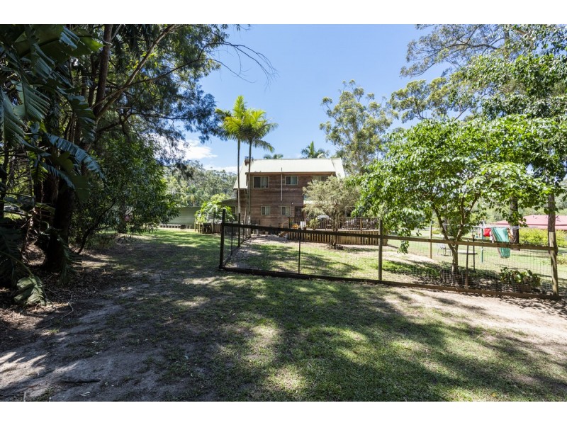 10 Emu Drive, Woombah NSW 2469