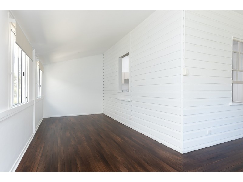 13 High Street, Yamba NSW 2464