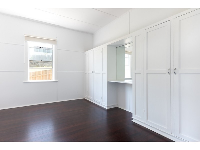 13 High Street, Yamba NSW 2464