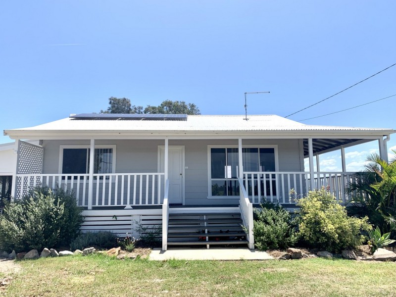 135 School Road, Palmers Island NSW 2463