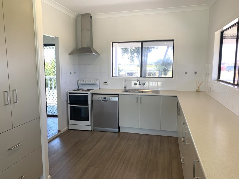 135 School Road, Palmers Island NSW 2463