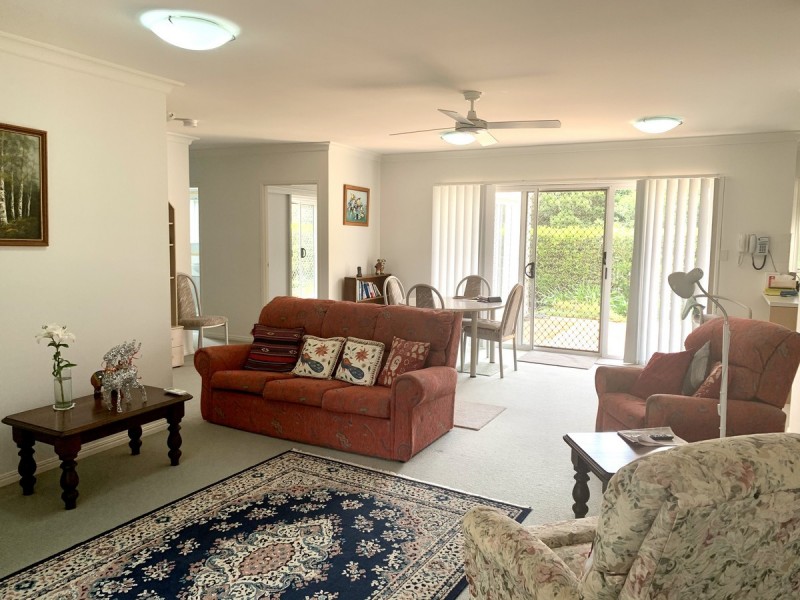 2C The Drive, Yamba NSW 2464