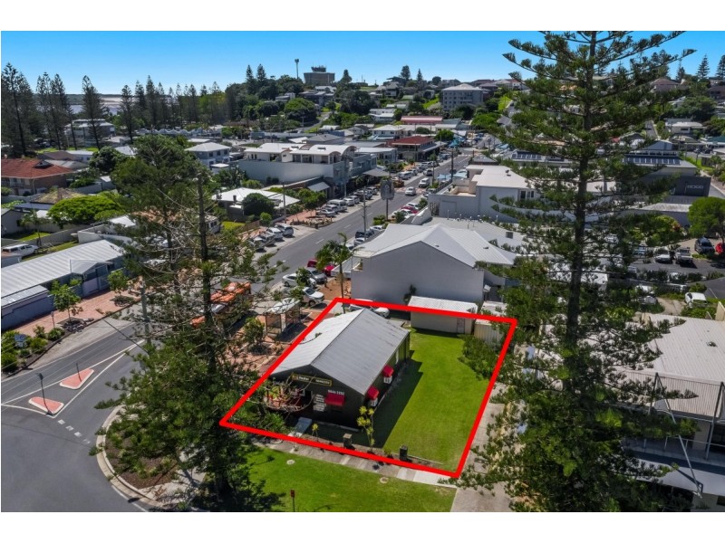 5 River Street, Yamba NSW 2464