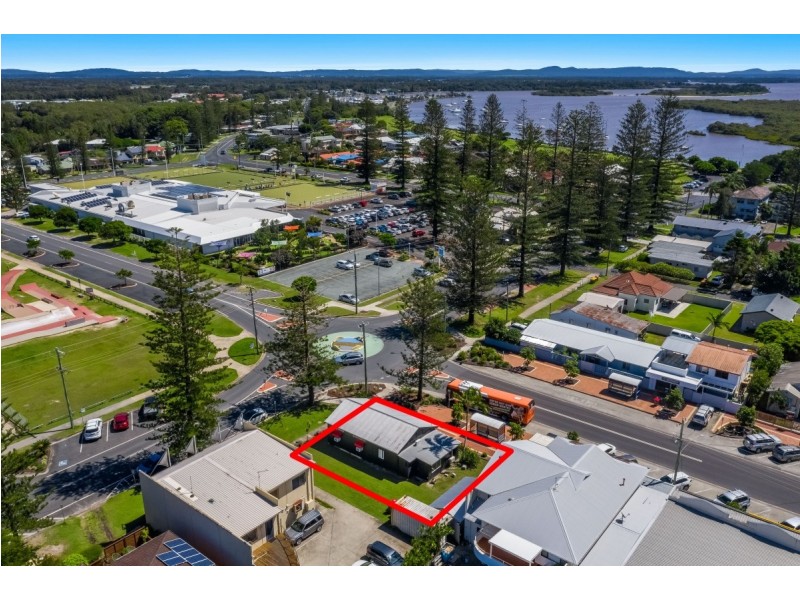 5 River Street, Yamba NSW 2464