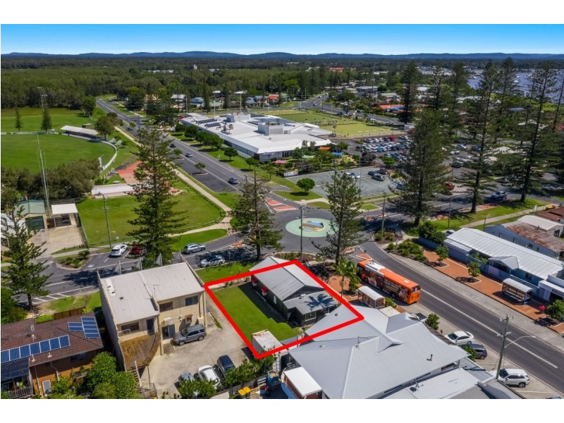 5 River Street, Yamba NSW 2464