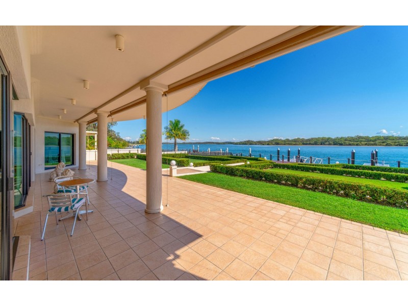 44 Palm Terrace, Yamba NSW 2464