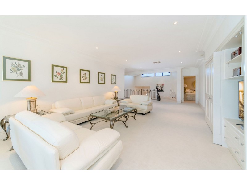 44 Palm Terrace, Yamba NSW 2464