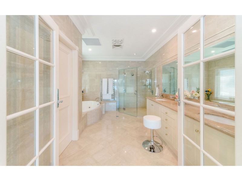 44 Palm Terrace, Yamba NSW 2464