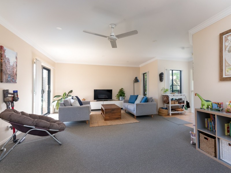 33 Oceania Court, Yamba NSW 2464