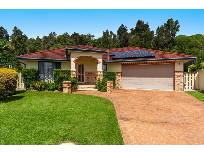 7 Lady Beatrice Court, Yamba NSW 2464