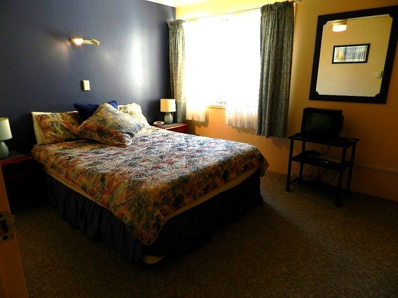 Edgewater 7/12 Pacific Parade, Yamba NSW 2464