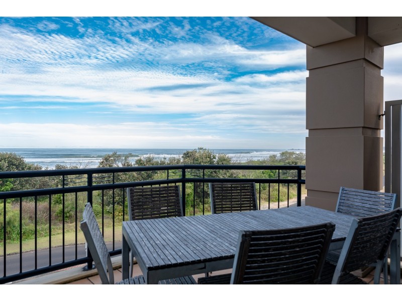 48/20-21 Pacific Parade, Yamba NSW 2464