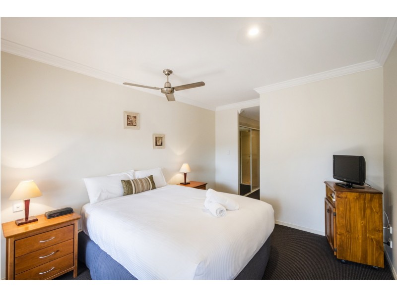 Block 1 Unit 8/18-19 Pacific Parade, Yamba NSW 2464