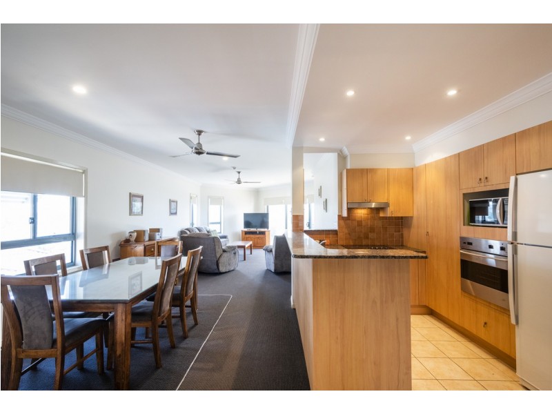 block 1 unit 8/18-19 Pacific Parade, Yamba NSW 2464