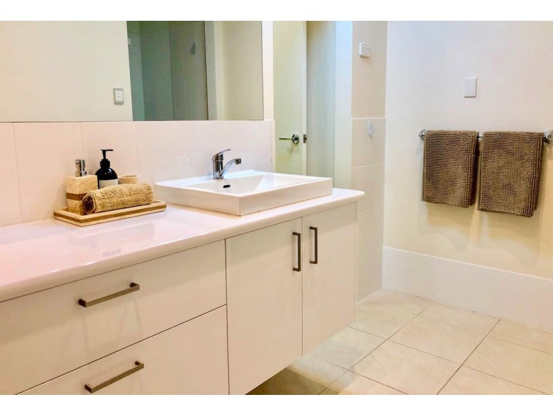 2/1 Yamba Street, Yamba NSW 2464