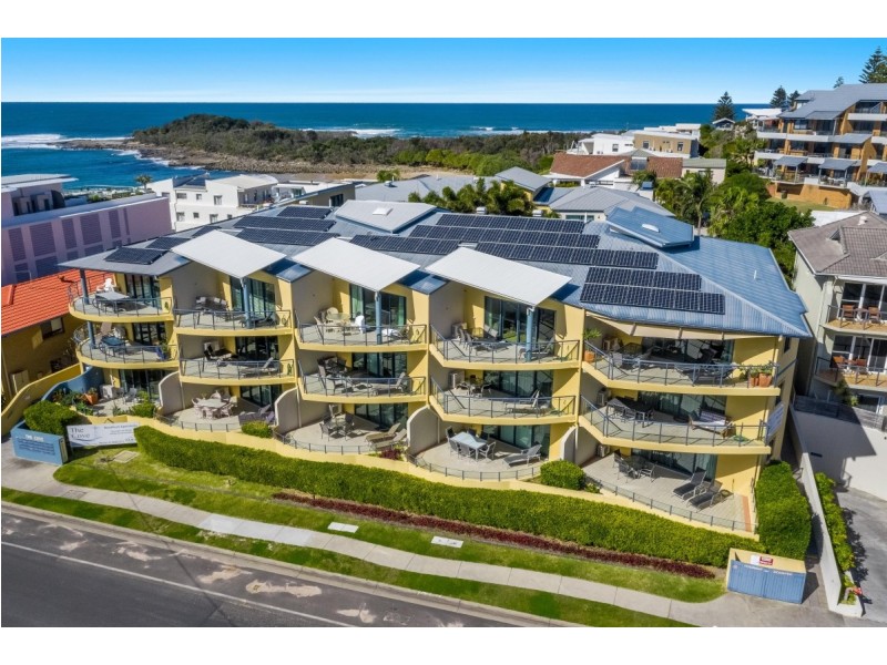 4/4 Queen Street, Yamba NSW 2464