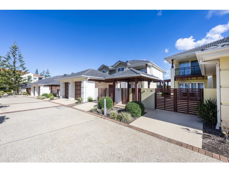 66/20-21 Pacific Parade, Yamba NSW 2464