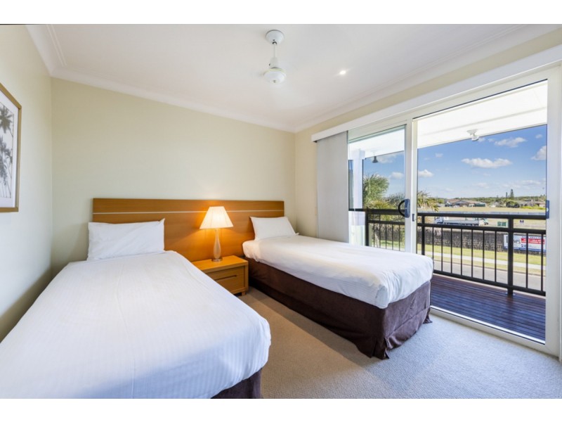 66/20-21 Pacific Parade, Yamba NSW 2464