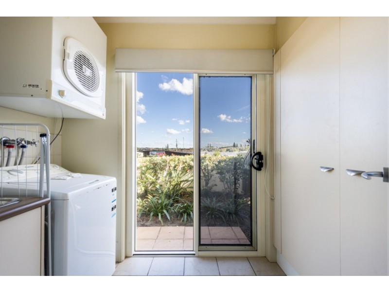 66/20-21 Pacific Parade, Yamba NSW 2464