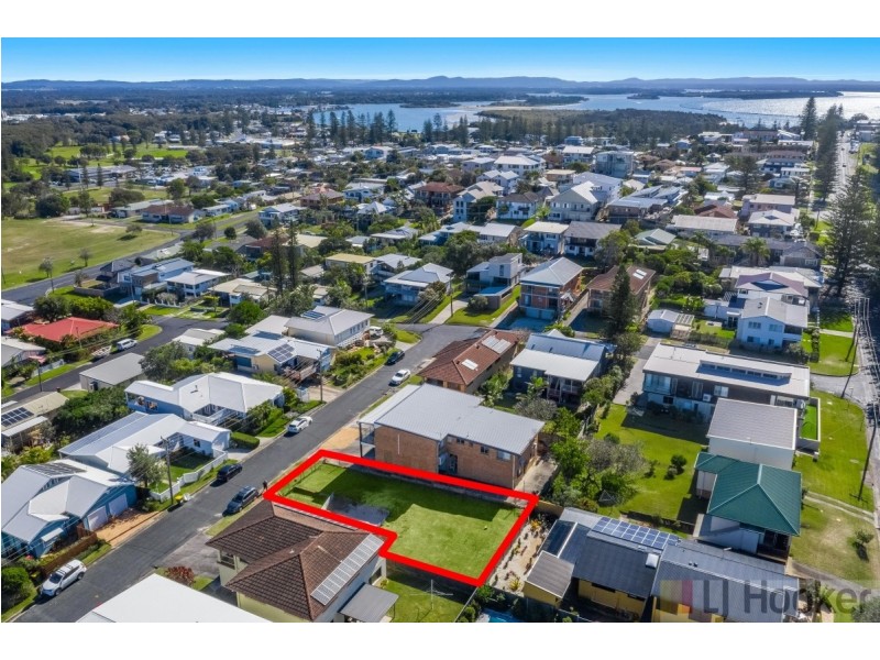 4 Link Street, Yamba NSW 2464