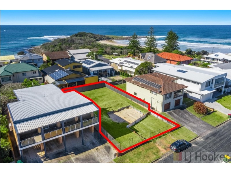 4 Link Street, Yamba NSW 2464