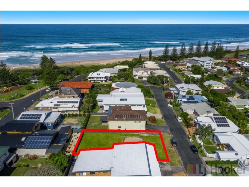 4 Link Street, Yamba NSW 2464