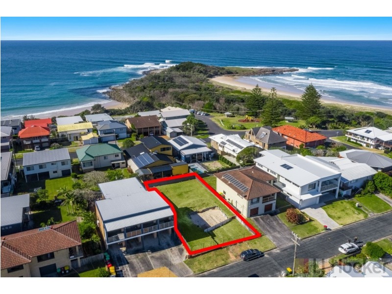 4 Link Street, Yamba NSW 2464