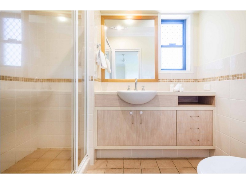 11 Oceania Court, Yamba NSW 2464