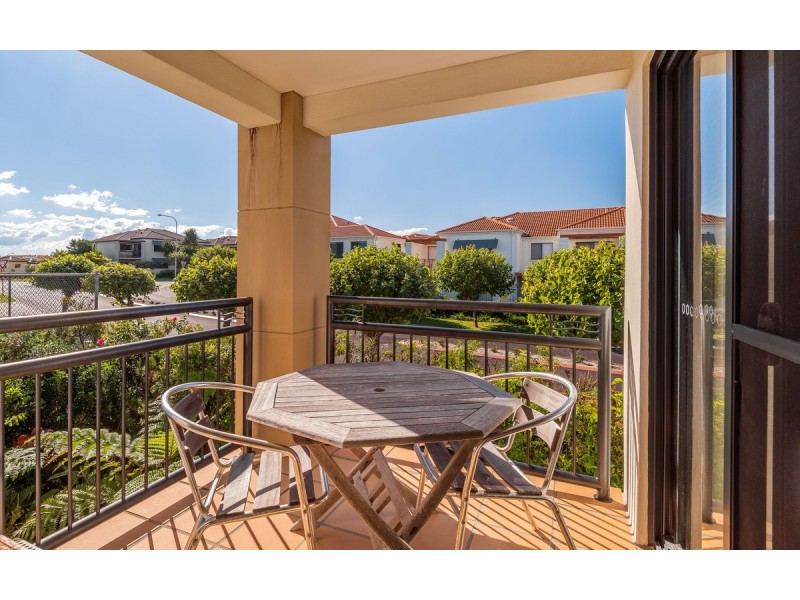 49/20-21 Pacific Parade, Yamba NSW 2464