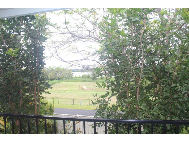 Unit A/338 Old Ferry Road, Ashby NSW 2463