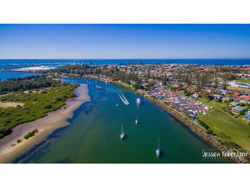 6/12 Pacific Parade, Yamba NSW 2464