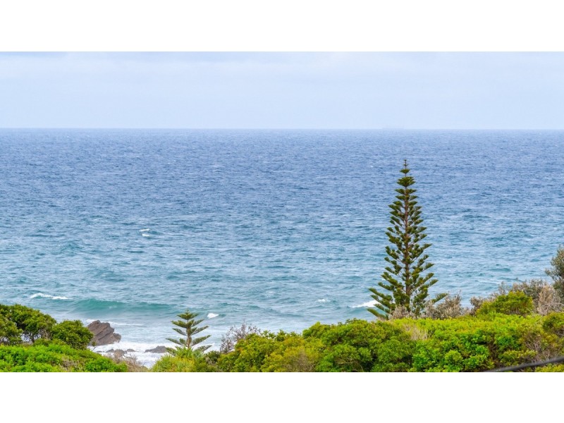 142 Ocean Road, Brooms Head NSW 2463