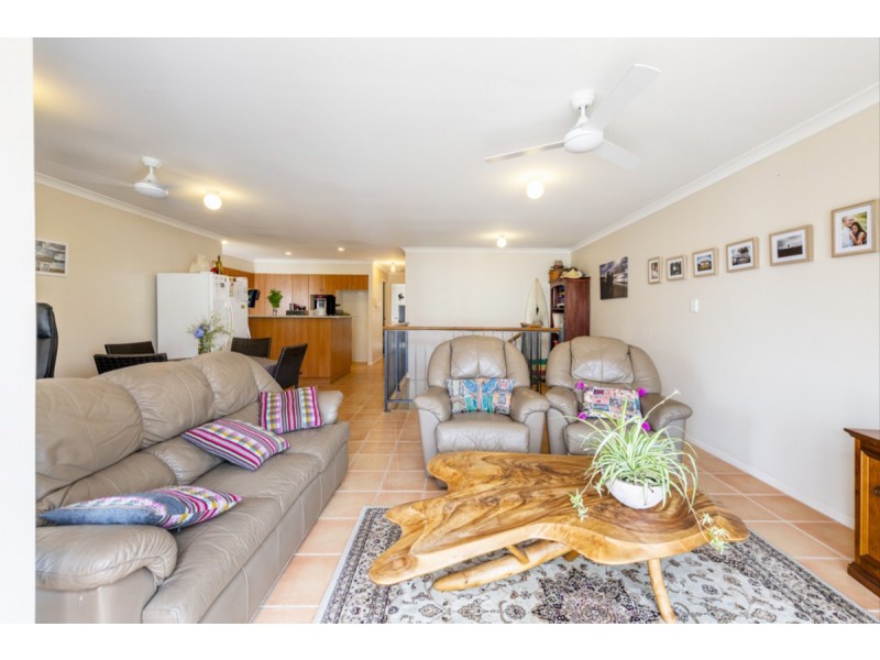 B5 U2/18-19 Pacific Parade, Yamba NSW 2464