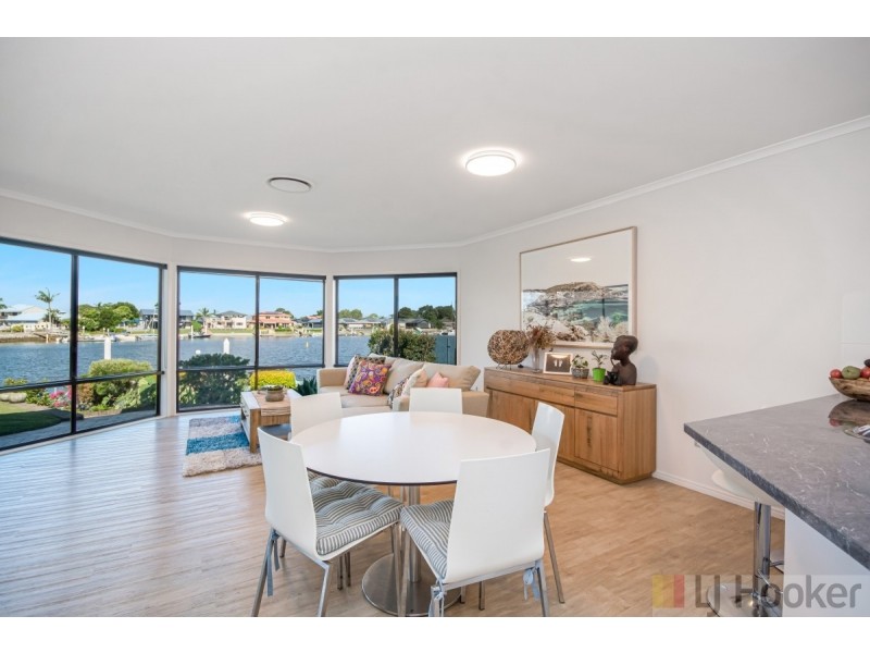14 Edgewater Close, Yamba NSW 2464
