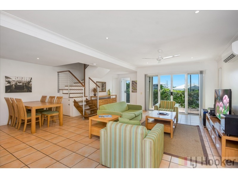 65/20-21 Pacific Parade, Yamba NSW 2464