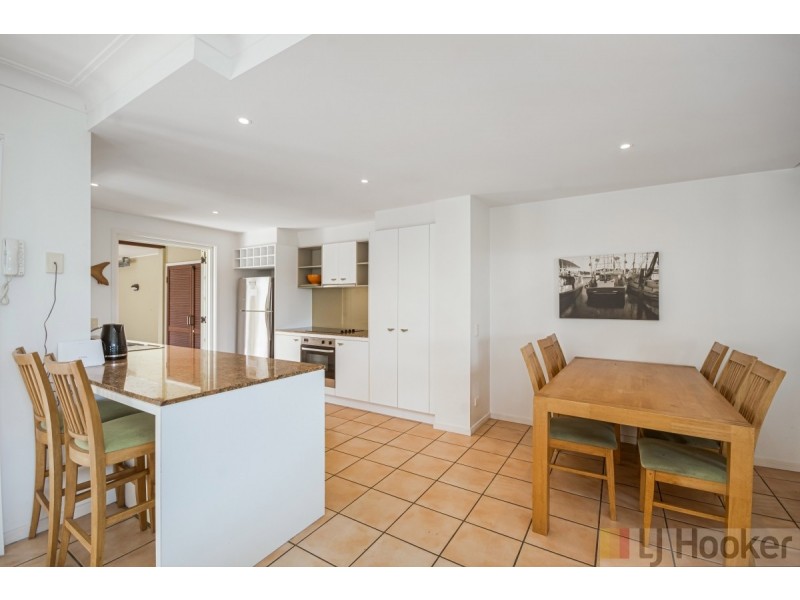 65/20-21 Pacific Parade, Yamba NSW 2464