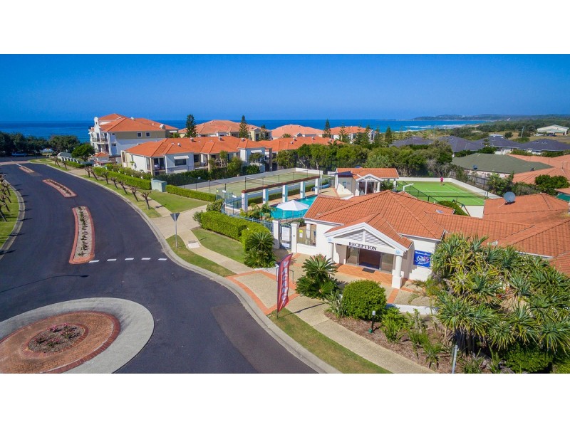 65/20-21 Pacific Parade, Yamba NSW 2464