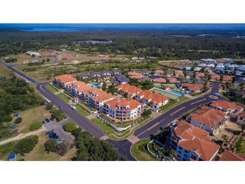 65/20-21 Pacific Parade, Yamba NSW 2464