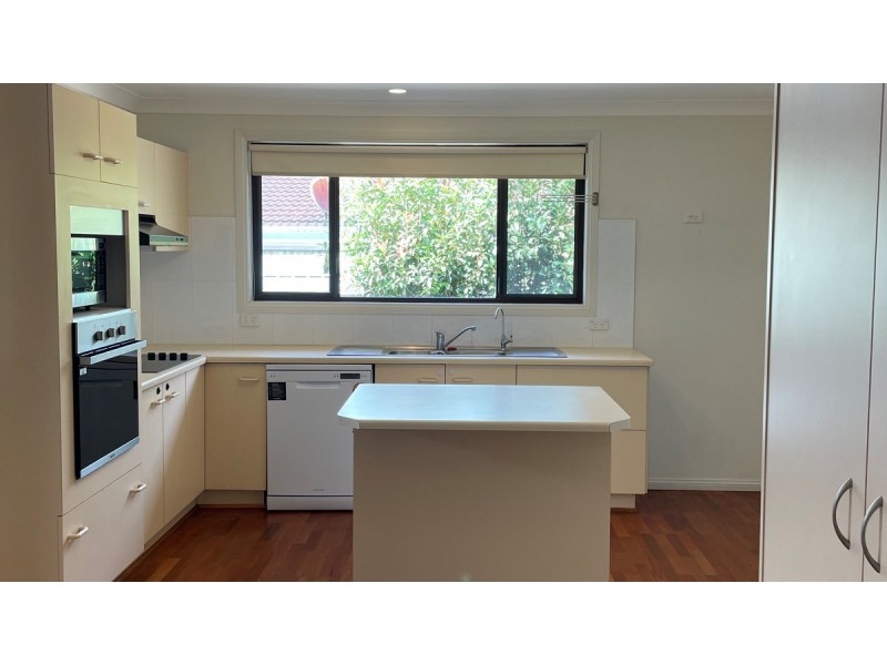 70 Coonawarra Court, Yamba NSW 2464