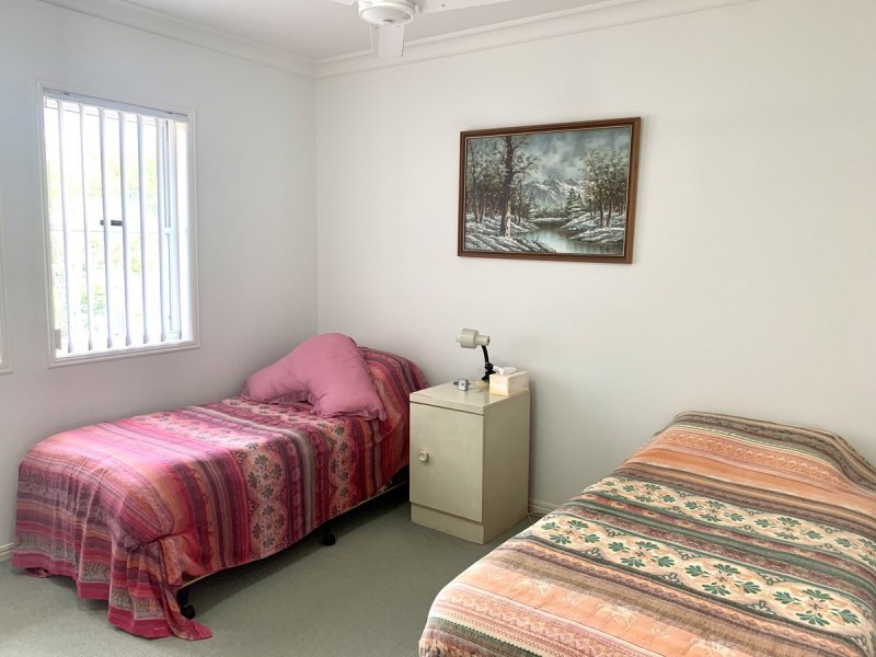 2C The Drive, Yamba NSW 2464