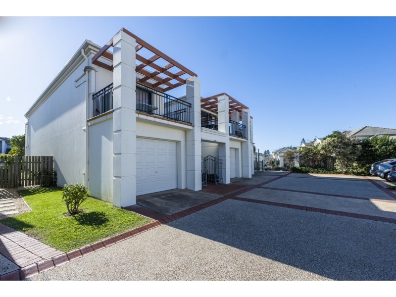 Breakers B 18-19 Pacific Parade, Yamba NSW 2464