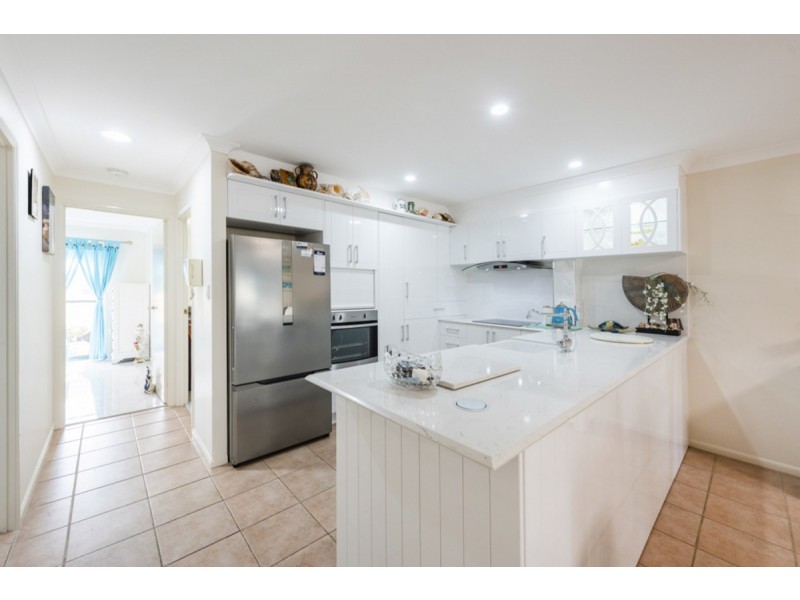 B5 U5/18-19 Pacific Parade, Yamba NSW 2464