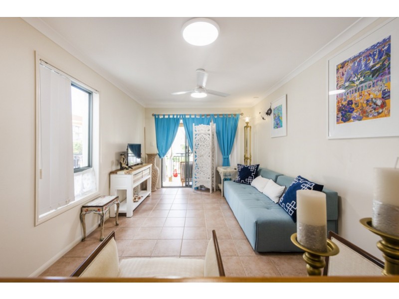 B5 U5/18-19 Pacific Parade, Yamba NSW 2464