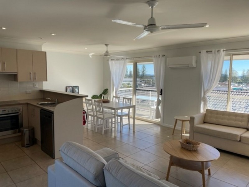 2/38 Yamba Street, Yamba NSW 2464