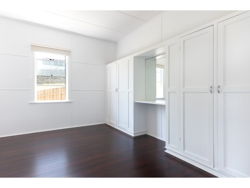 13 High Street, Yamba NSW 2464